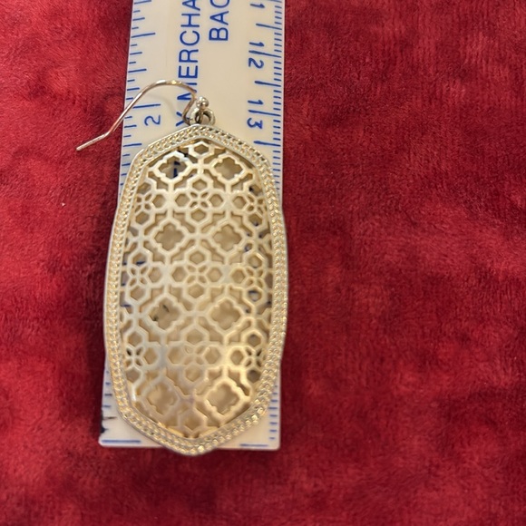 Kendra Scott “Elle” Gold Filigree Earrings - Picture 2 of 3